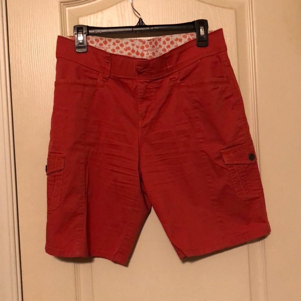 Lee Bermuda shorts in Orange